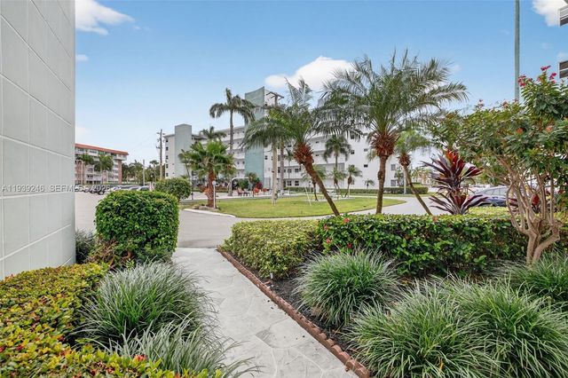 3209 S Ocean Dr 1G, Hallandale Beach, FL 33009