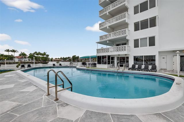 3209 S Ocean Dr 1G, Hallandale Beach, FL 33009