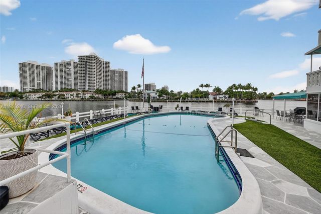 3209 S Ocean Dr 1G, Hallandale Beach, FL 33009