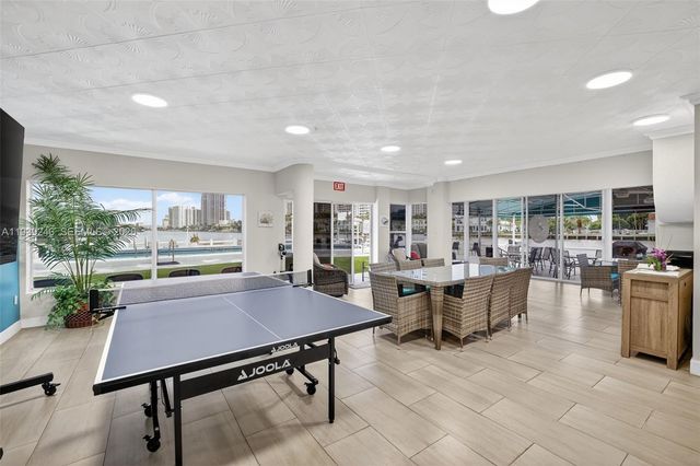 3209 S Ocean Dr 1G, Hallandale Beach, FL 33009