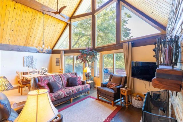 1226 Grass Valley, Lake Arrowhead, CA 92352