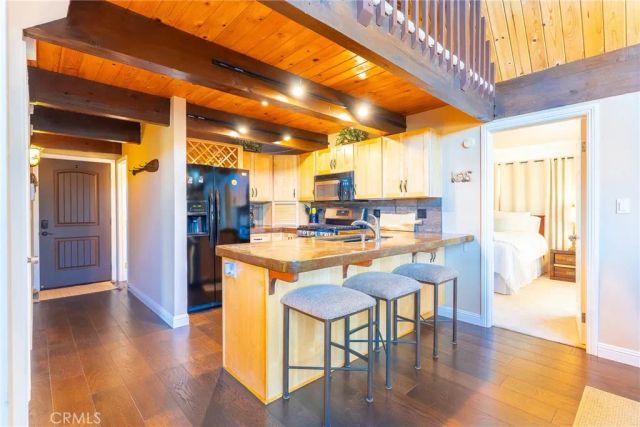 1226 Grass Valley, Lake Arrowhead, CA 92352