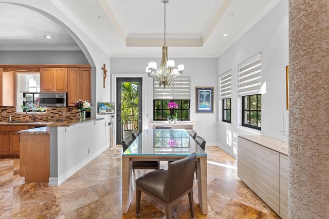 65 NE 4th Avenue J, Delray Beach, FL 33483