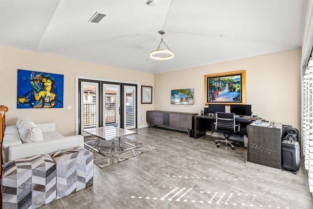 65 NE 4th Avenue J, Delray Beach, FL 33483