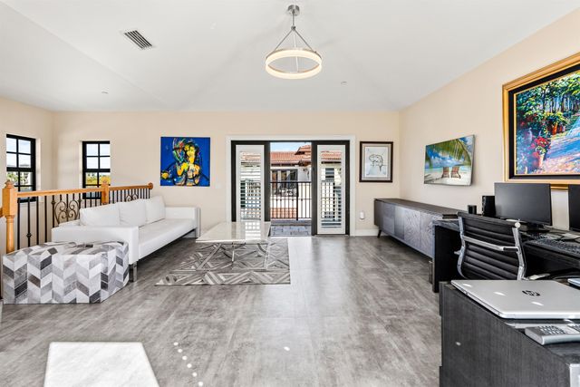 65 NE 4th Avenue J, Delray Beach, FL 33483