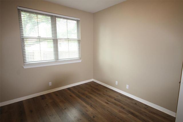 11558 Spicewood PKWY 13, Austin, TX 78750