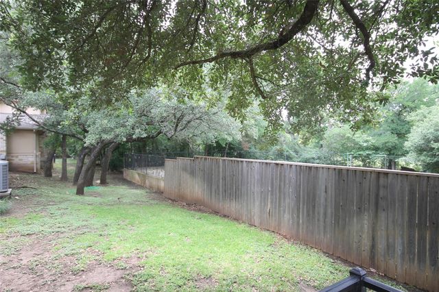 11558 Spicewood PKWY 13, Austin, TX 78750