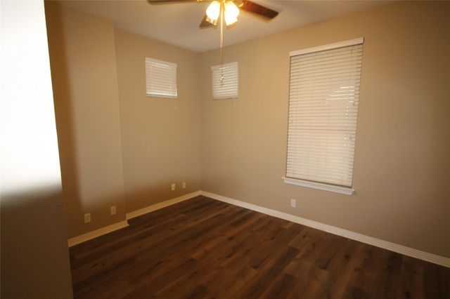 11558 Spicewood PKWY 13, Austin, TX 78750