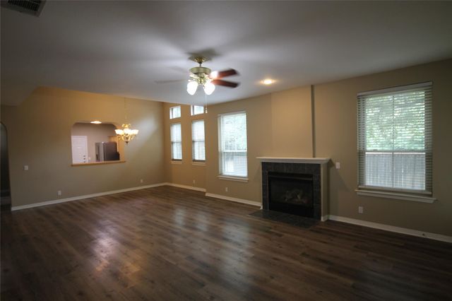 11558 Spicewood PKWY 13, Austin, TX 78750