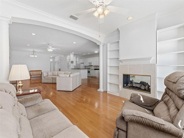 8045 BRIEN GREEN WAY, Temple Terrace, FL 33637