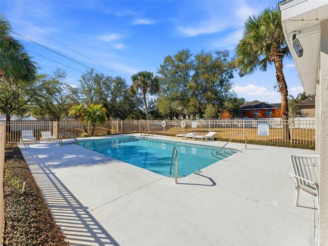 8045 BRIEN GREEN WAY, Temple Terrace, FL 33637