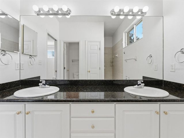 8045 BRIEN GREEN WAY, Temple Terrace, FL 33637