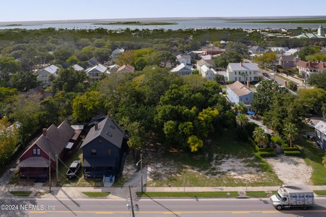 111 S 8TH Street, Fernandina Beach, FL 32034