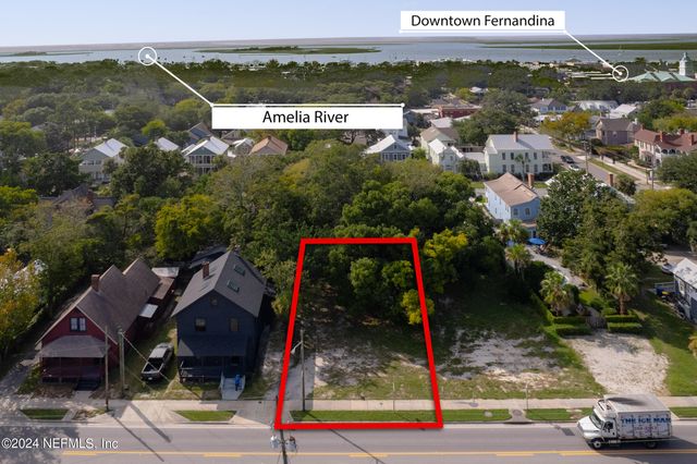 111 S 8TH Street, Fernandina Beach, FL 32034