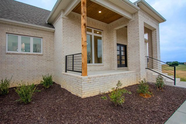 1616 Secretariat Way, Searcy, AR 72143