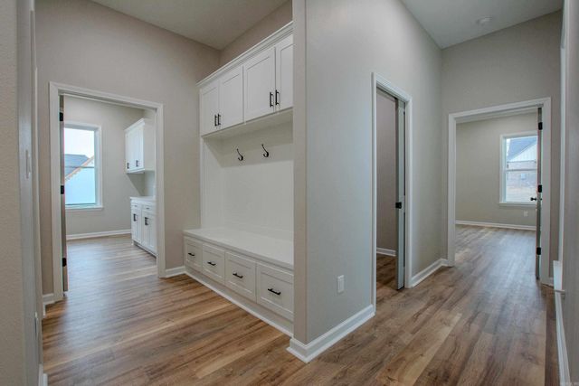 1616 Secretariat Way, Searcy, AR 72143