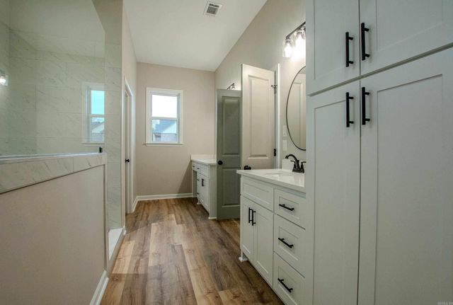 1616 Secretariat Way, Searcy, AR 72143