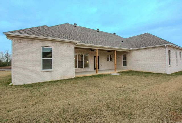 1616 Secretariat Way, Searcy, AR 72143