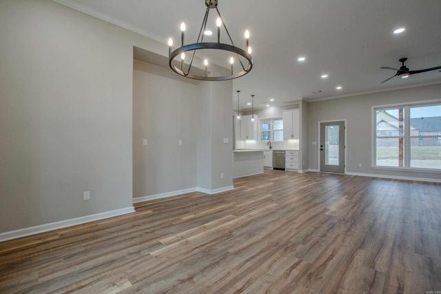 1616 Secretariat Way, Searcy, AR 72143