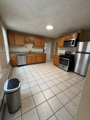 41 Hancock Ave, Medford, MA 02155