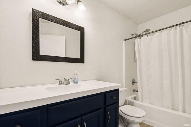 2025 E Jefferson Boulevard, Mishawaka, IN 46545