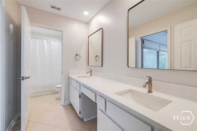 14 Hemingway Drive, Savannah, GA 31411