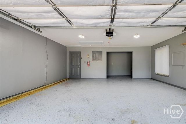 14 Hemingway Drive, Savannah, GA 31411