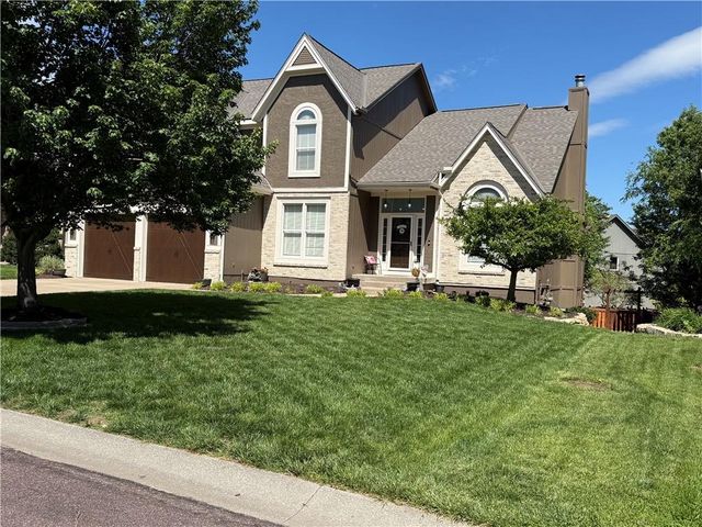 12213 Bradshaw Street, Overland Park, KS 66213