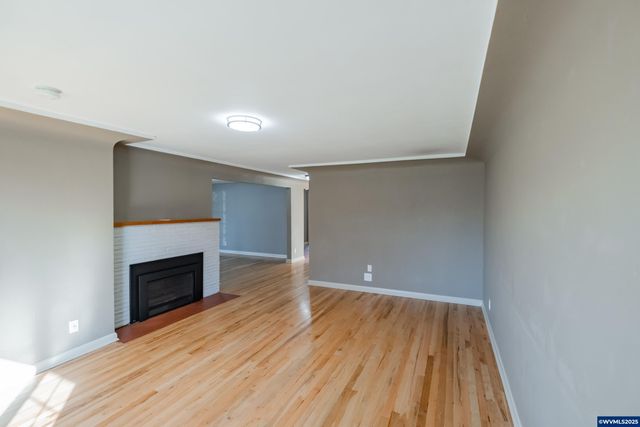 135 S 21st St, Philomath, OR 97370