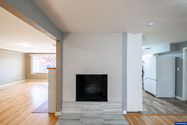 135 S 21st St, Philomath, OR 97370