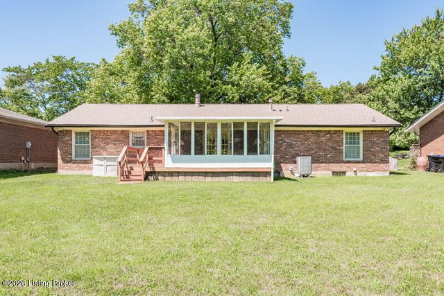 3523 Leith Ln, Louisville, KY 40218