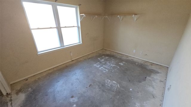 833 James Street, Azle, TX 76020