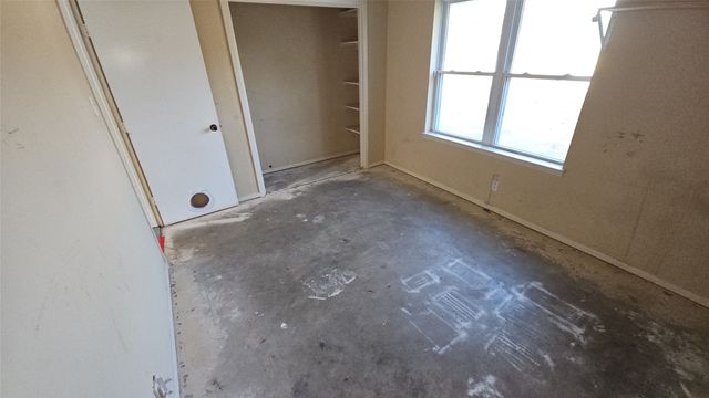 833 James Street, Azle, TX 76020