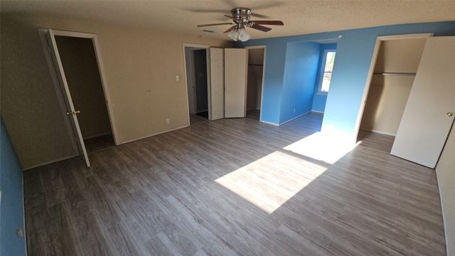833 James Street, Azle, TX 76020