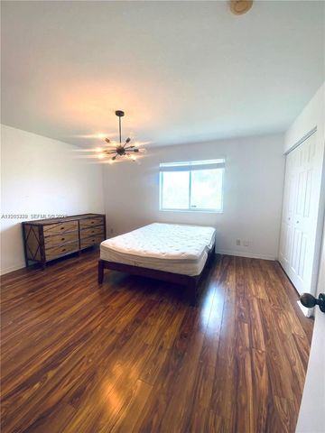 2567 Cordoba Bnd, Weston, FL 33327
