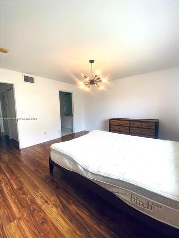 2567 Cordoba Bnd, Weston, FL 33327
