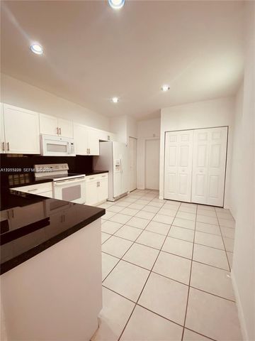 2567 Cordoba Bnd, Weston, FL 33327