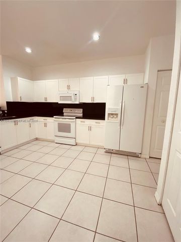 2567 Cordoba Bnd, Weston, FL 33327