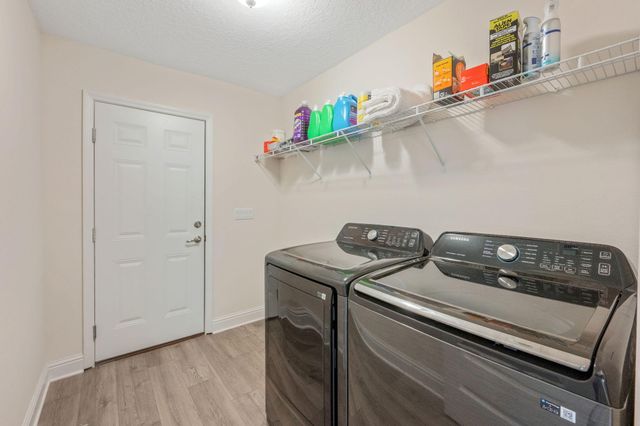 6092 Walk Along Way, Crestview, FL 32536