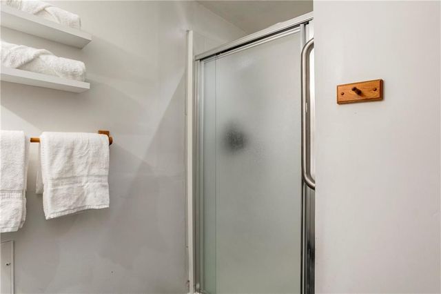 7640 W 194th Street, Stilwell, KS 66085