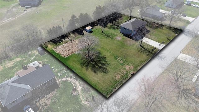 7640 W 194th Street, Stilwell, KS 66085