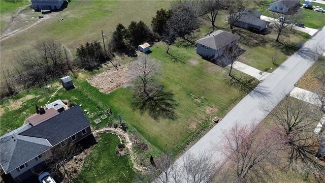 7640 W 194th Street, Stilwell, KS 66085