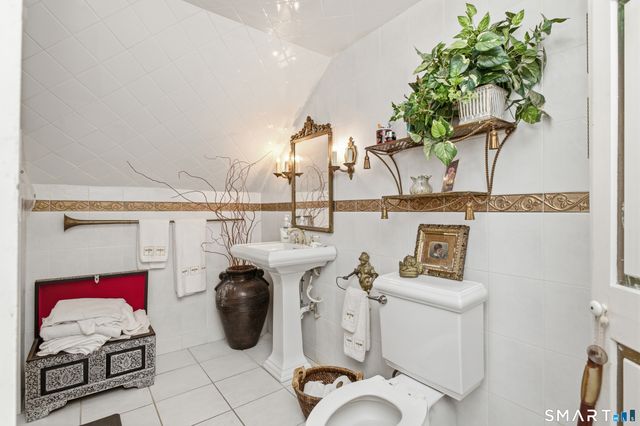 232 Spring Street, Manchester, CT 06040