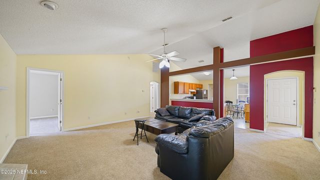 3174 WAVERING Lane, Middleburg, FL 32068
