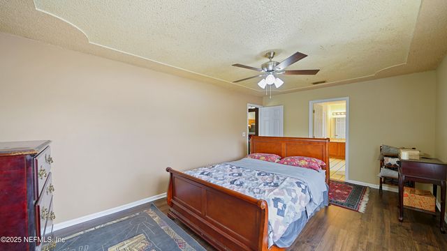 3174 WAVERING Lane, Middleburg, FL 32068