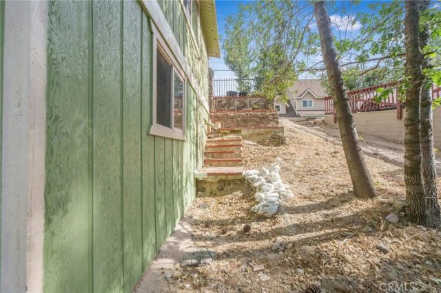 32892 Lone Pine, Running Springs, CA 92382