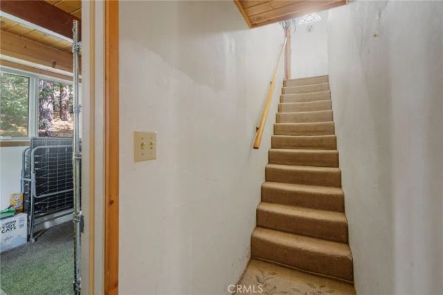 32892 Lone Pine, Running Springs, CA 92382