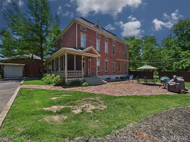 1715 Liberty Street, Alton, IL 62002