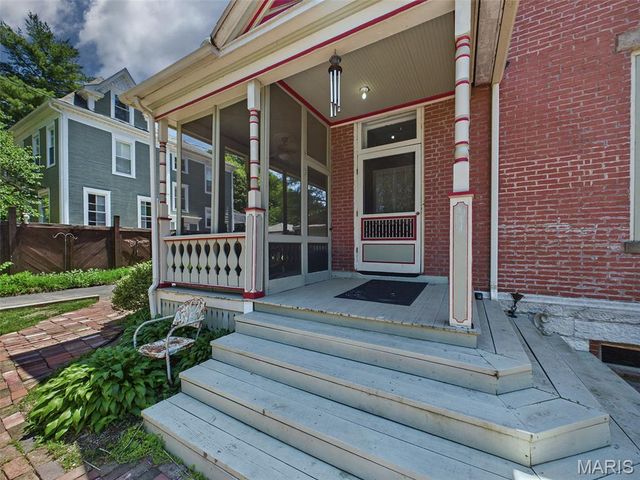 1715 Liberty Street, Alton, IL 62002