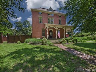 1715 Liberty Street, Alton, IL 62002